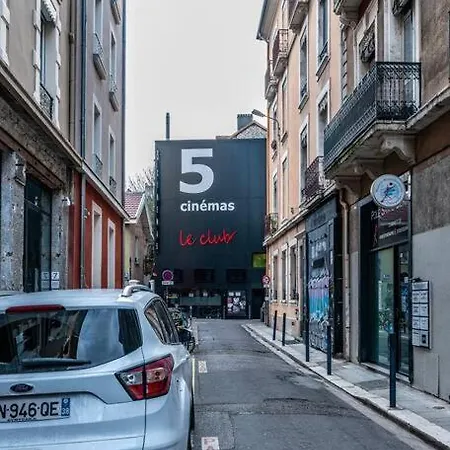 Coeur Centre - Charme De L'ancien شقة