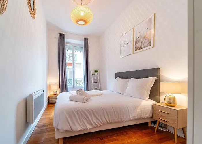 Coeur Centre - Charme De L'ancien Апартаменти